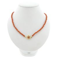 Red coral bead necklace with gold clasp; Antique | 46.5 cm