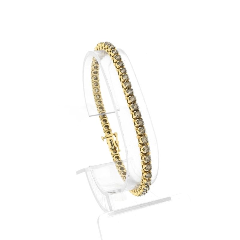 Image 1 of Gold bracelet with diamonds; 3.71 ct.
