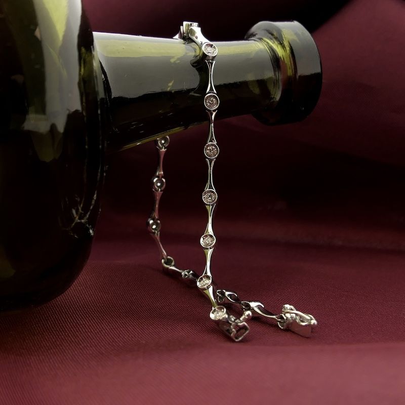 Image 2 of Platinum bracelet with diamond; 0.72 ct. | 19 cm