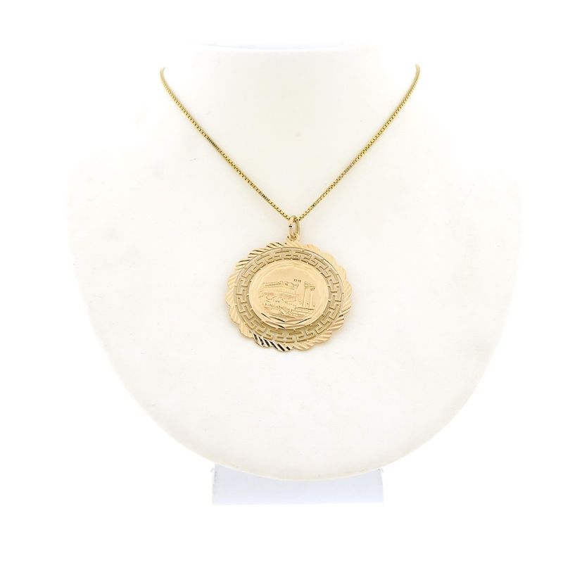 Image 6 of Gold pendant from the Parthenon