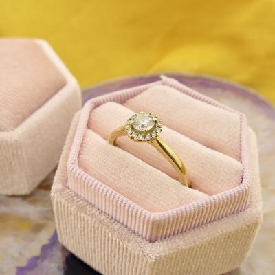 Image 2 of 18 carat gold ring with diamond | 0.325 ct.