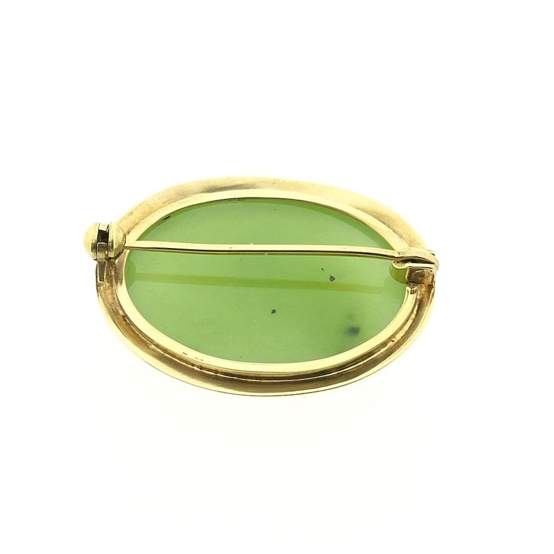 Image 7 of Gold brooch with Jade