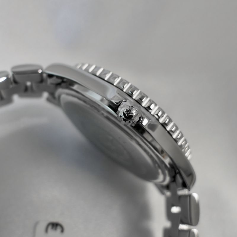 Image 14 of Breitling Chronospace; Analog/digital pilot's watch