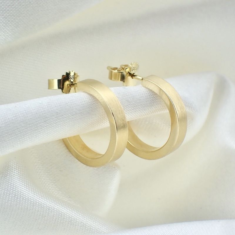 Image 2 of Gold matte earrings; Ø 16.5 mm