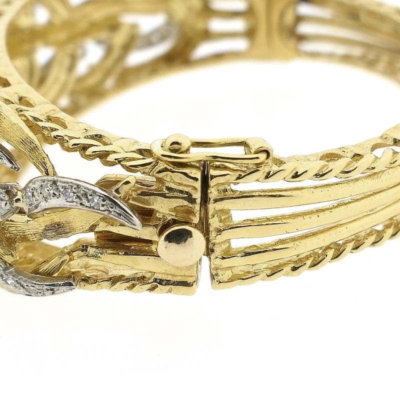 Image 6 of Luxurious gold bracelet with diamond; 1.78 ct.