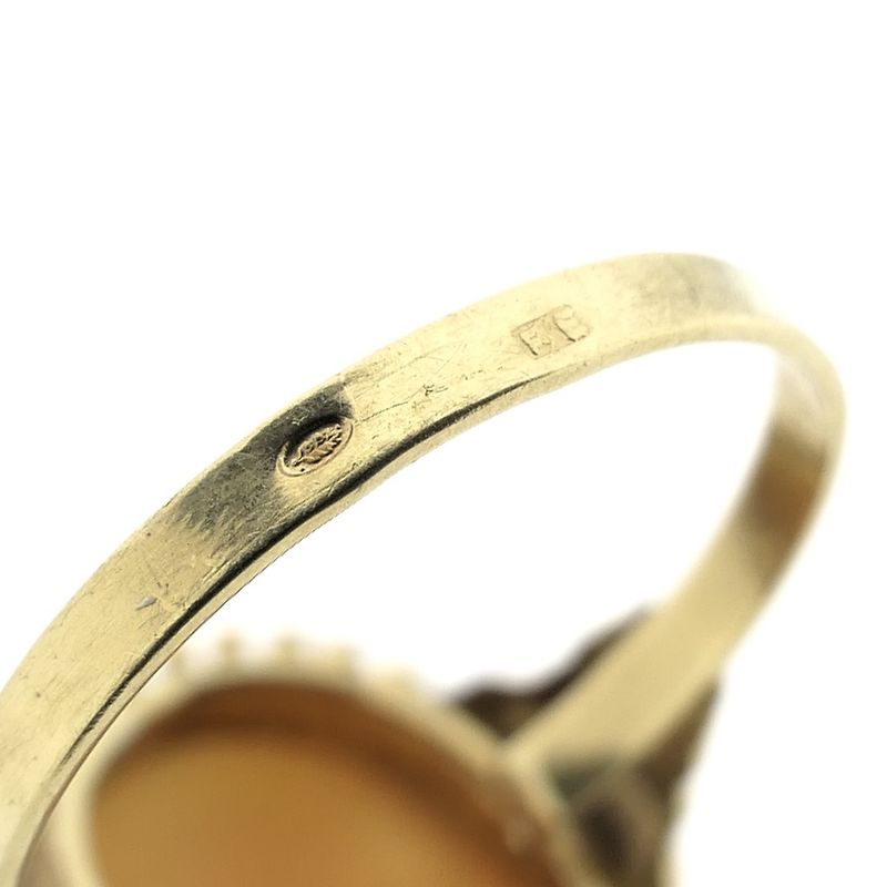 Image 6 of Vintage gold ring with cameo