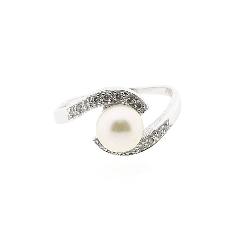 Image 3 of 18k White Gold Ring with Pearl and Diamonds