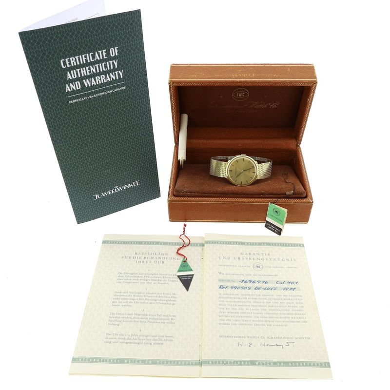 Image 18 of IWC Schaffhausen De Luxe 990309; 18k gold men's watch (full set 1964)