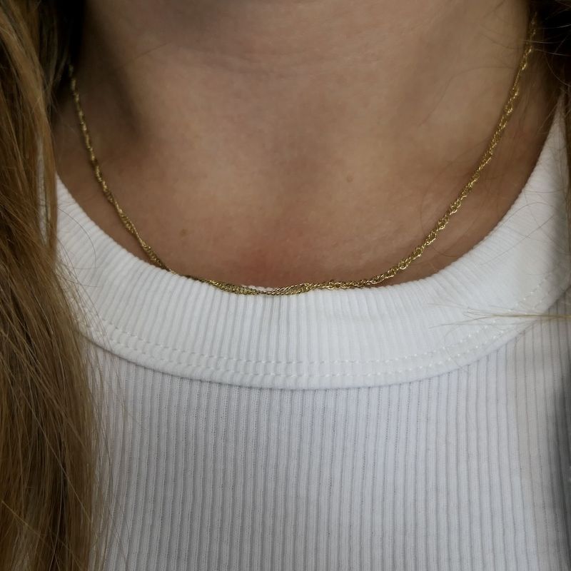 Image 8 of 18K Gold Twisted Link Chain | 42 cm