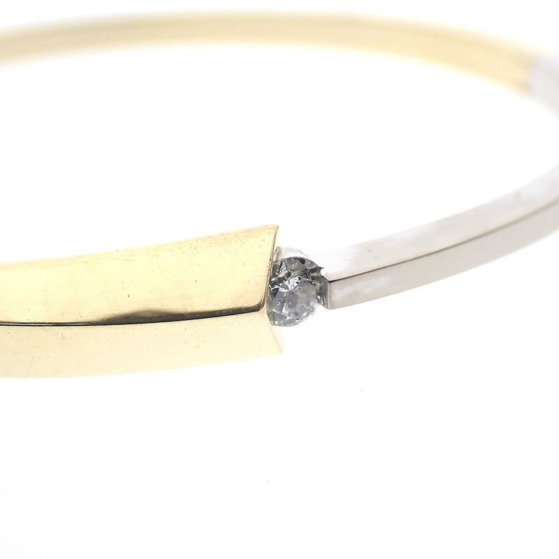 Image 3 of Two-tone gold bangle; Diamond | Ø 61 mm