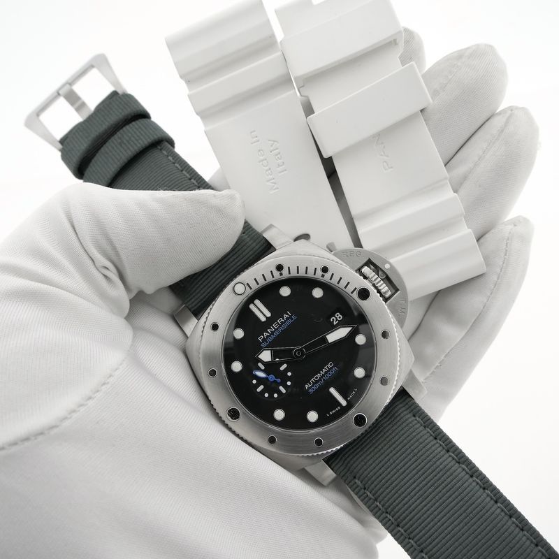 Image 15 of Panerai Submersible QuarantaQuattro 44mm PAM01229; Automatic men's watch