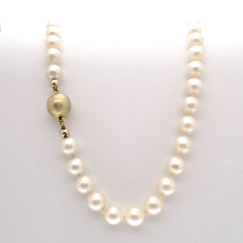 Image 1 of Vintage/antique pearl necklace with gold clasp | 46 cm