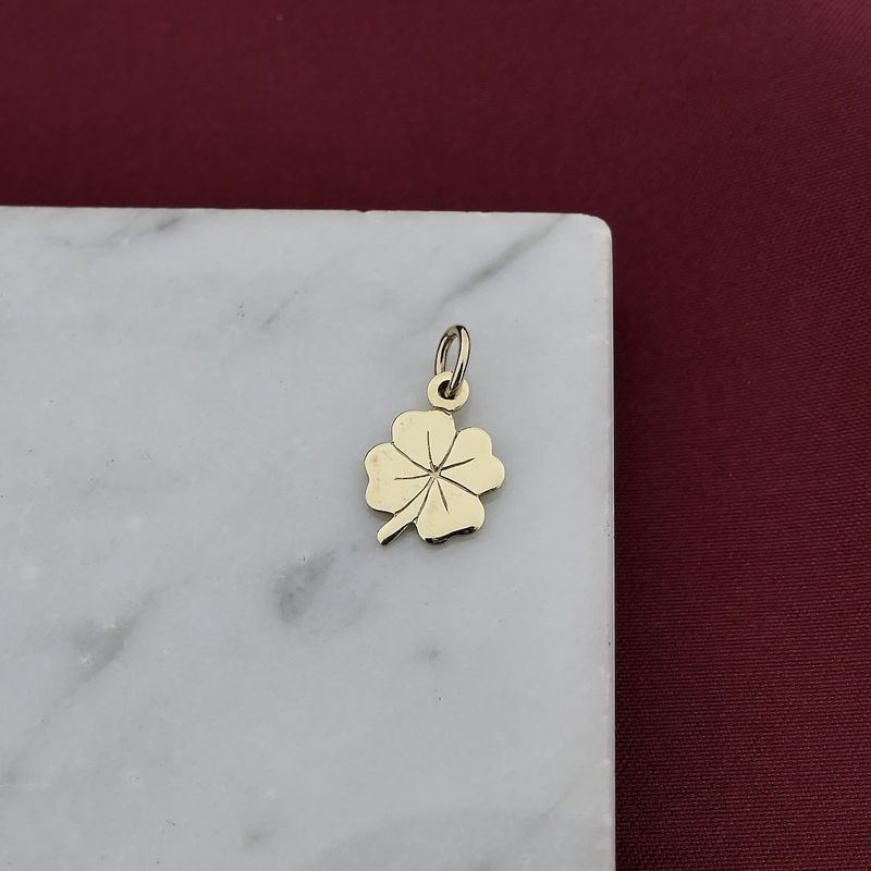 Image 7 of Gold pendant of a four-leaf clover