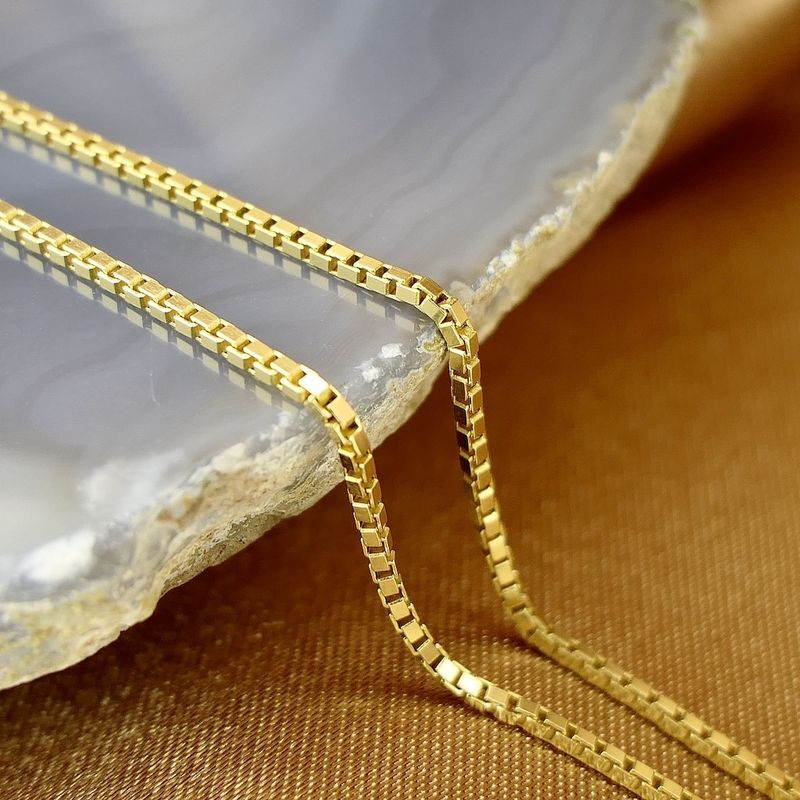 Image 2 of Gold Venetian link chain | 38.5 cm