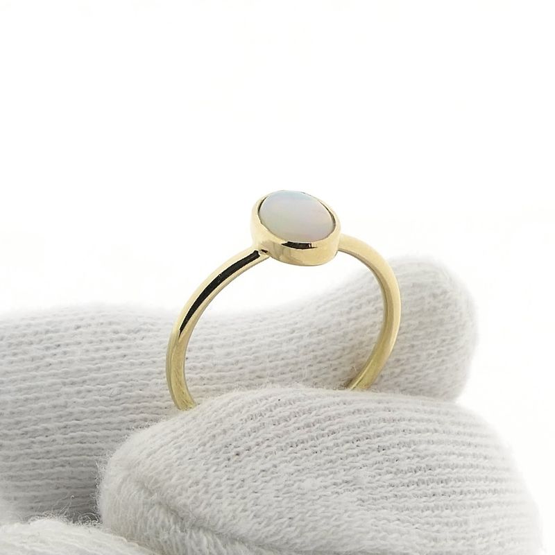Image 7 of Gold ring with precious opal
