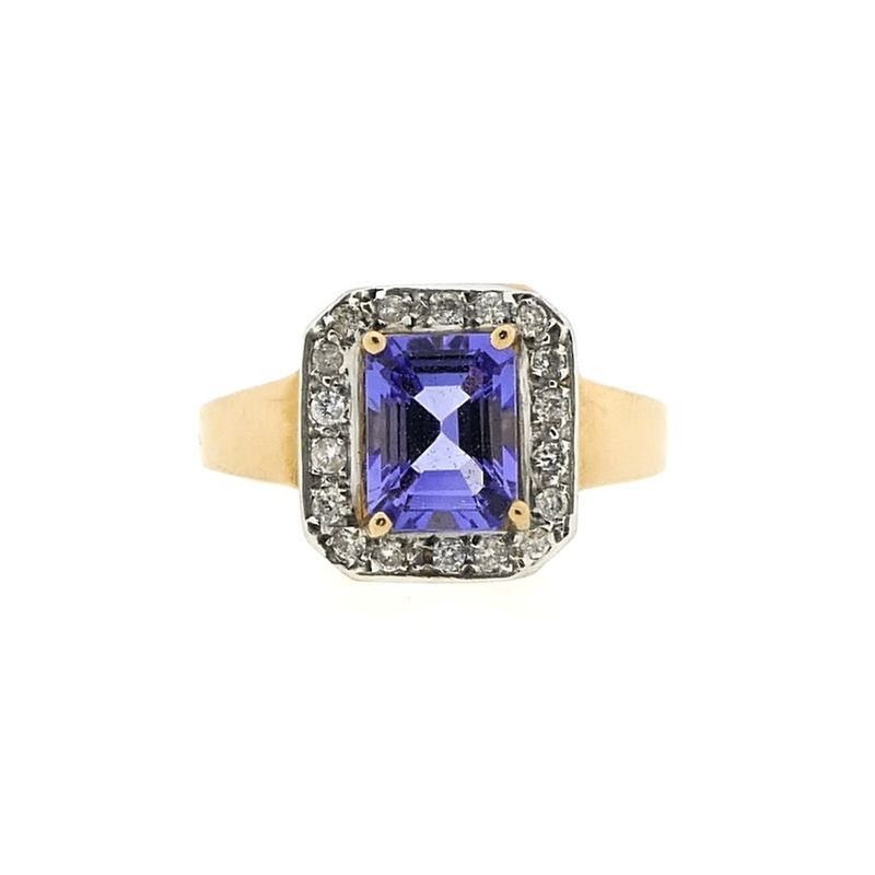 Image 5 of 9 carat ring with tanzanite and diamond | 0.27 ct.
