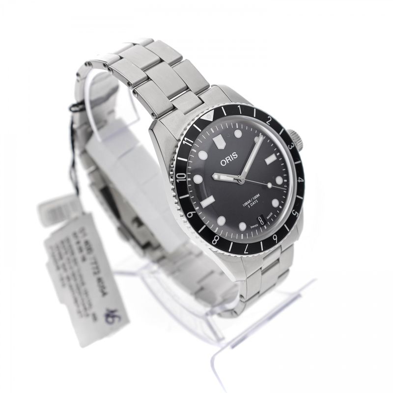 Image 4 of Oris Divers Sixty-Five '5-Days' Automatic Watch
