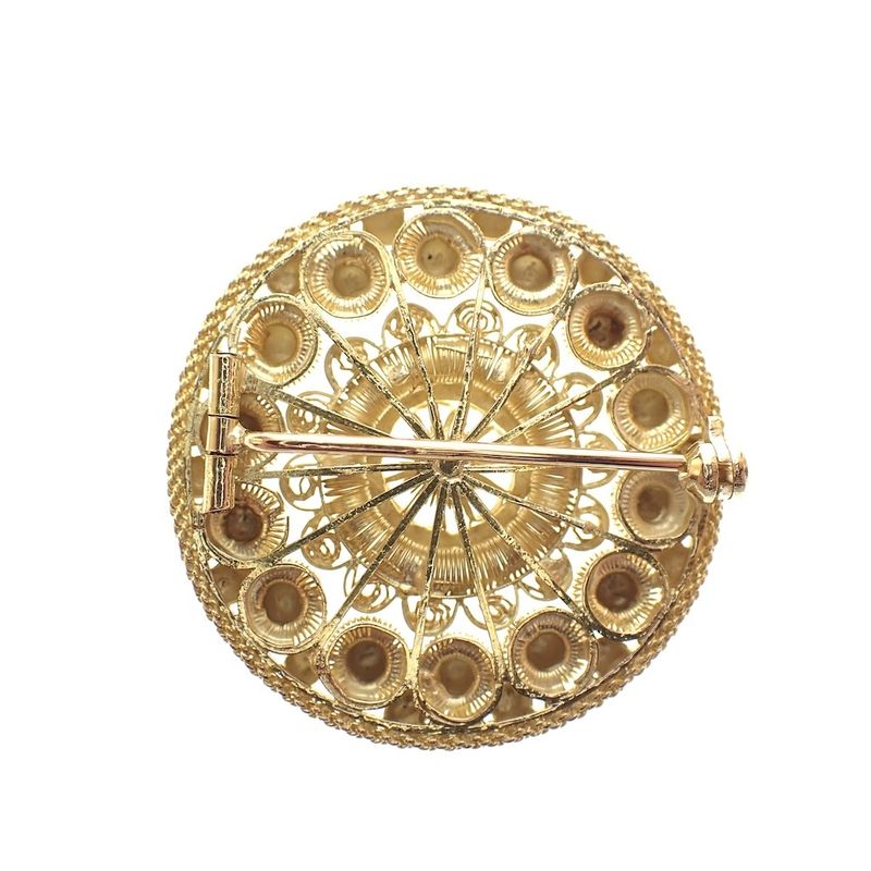 Image 3 of Golden brooch as a Zeeland design