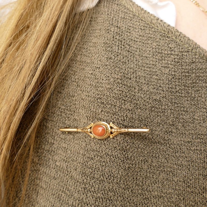 Image 7 of Antique gold brooch with blood coral