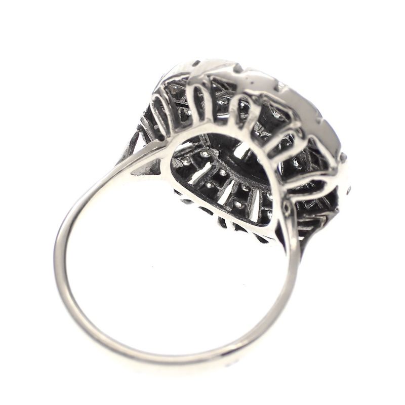 Image 3 of Exclusive white gold cocktail ring with 0.48 ct diamond.