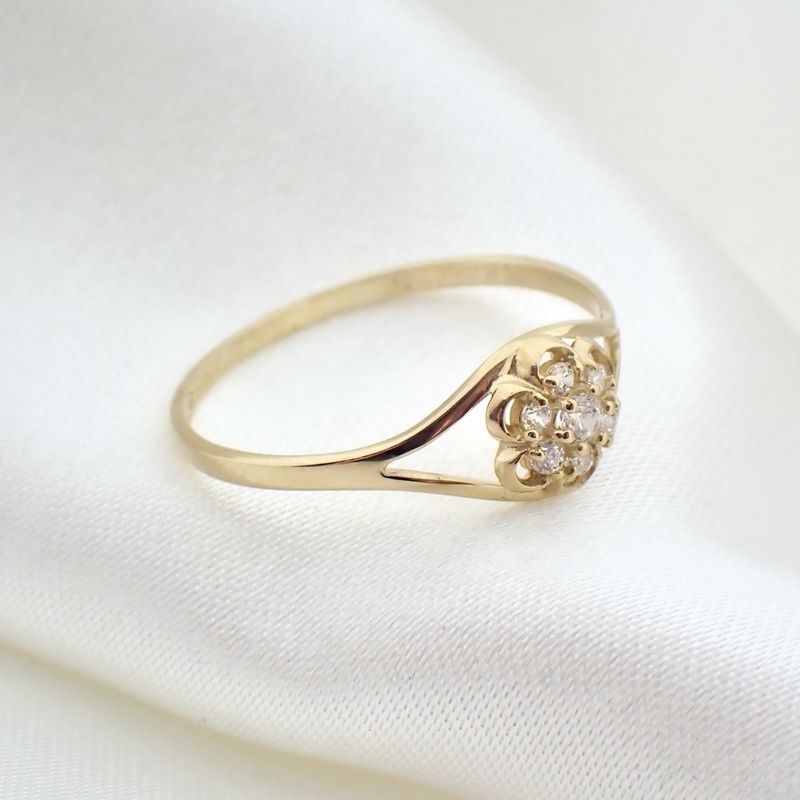 Image 2 of Gold ring with zirconia stones