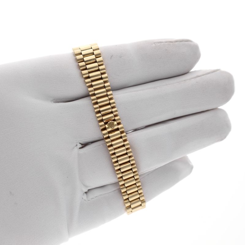 Image 7 of Rolex Lady-Datejust 26mm 6916; Vintage 18k Gold Women's Watch