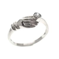 Silver ring; Grab your luck | With Zirconia