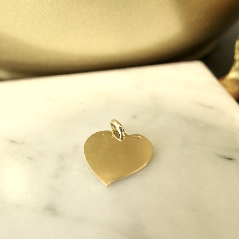 Image 7 of Gold pendant of a heart