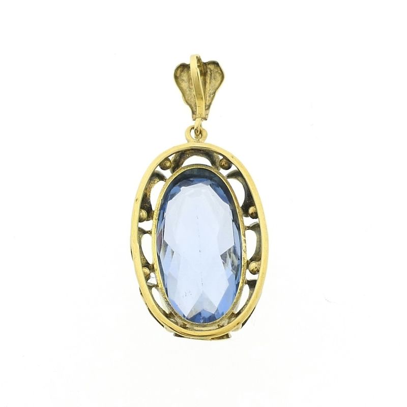Image 7 of Gold pendant with Aquamarine