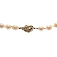 Antique pearl necklace with gold clasp