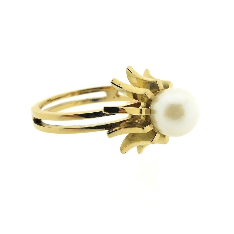 Image 7 of Gold cocktail ring with pearl