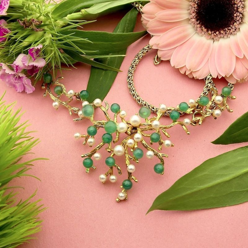 Image 2 of Gold necklace with pearl and Imperial jade | 42 cm