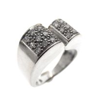 White gold fantasy ring with diamonds; 0.42 ct.