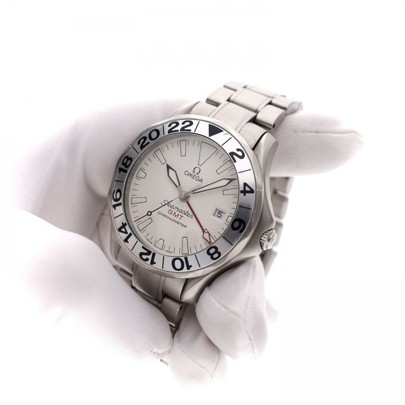 Image 5 of Omega Seamaster GMT 'Great White' 2538.20.00; Automatic Watch