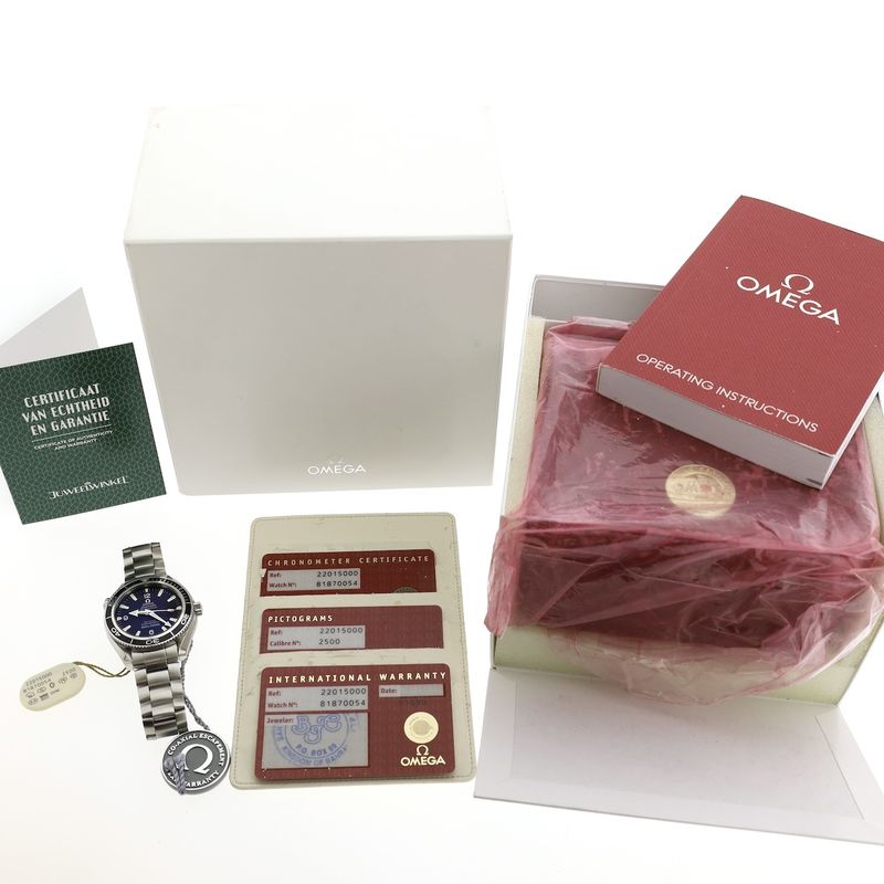 Image 16 of Omega Seamaster Planet Ocean 42mm 2201.50.00; Automatic men's diving watch