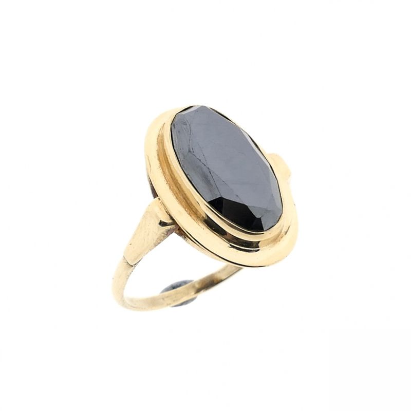 Image 1 of Vintage gold ring with hematite