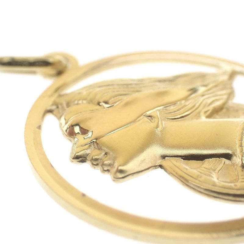 Image 6 of 18 carat gold pendant of the Roman goddess Fortuna