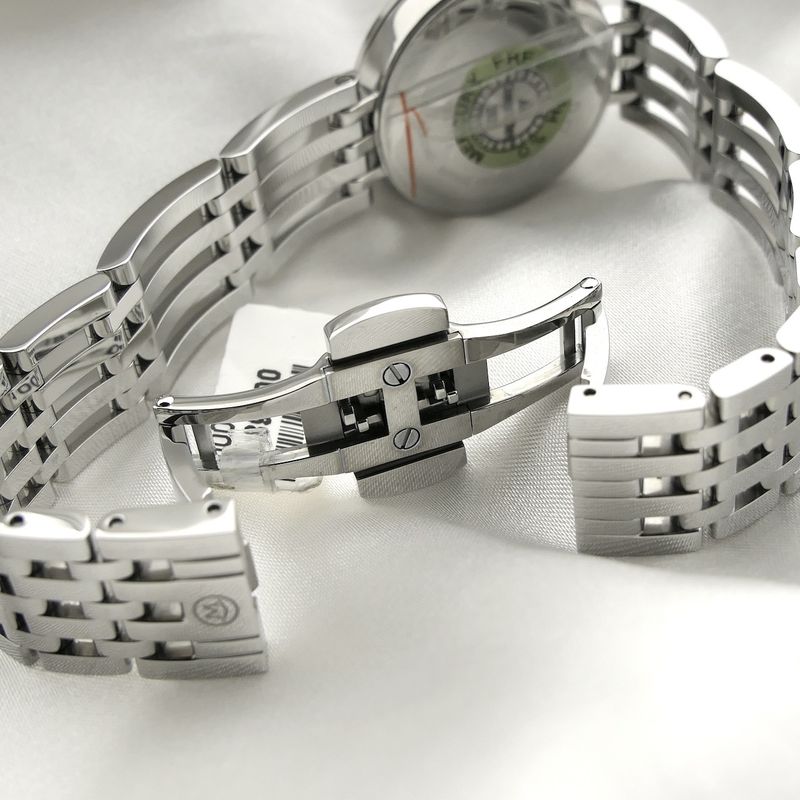 Image 14 of Movado Esperanza; Women's watch with diamonds and Bleu 'Mother of Pearl' dial; 0607231