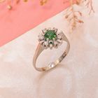 Image 2 of White gold ring with peridot and diamonds | 0.24 ct.