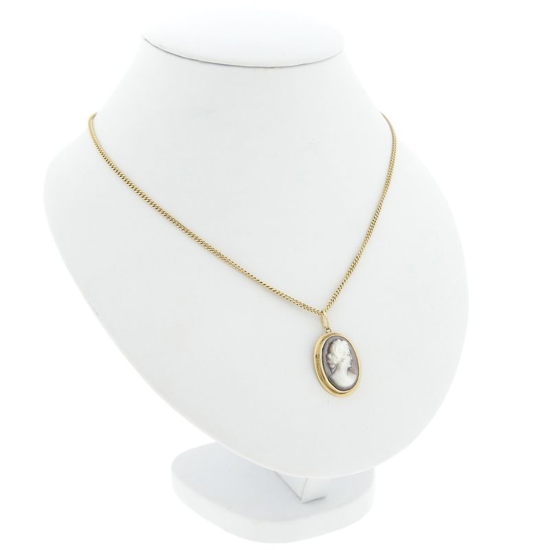 Image 4 of Gold cameo pendant with mother of pearl | Antique