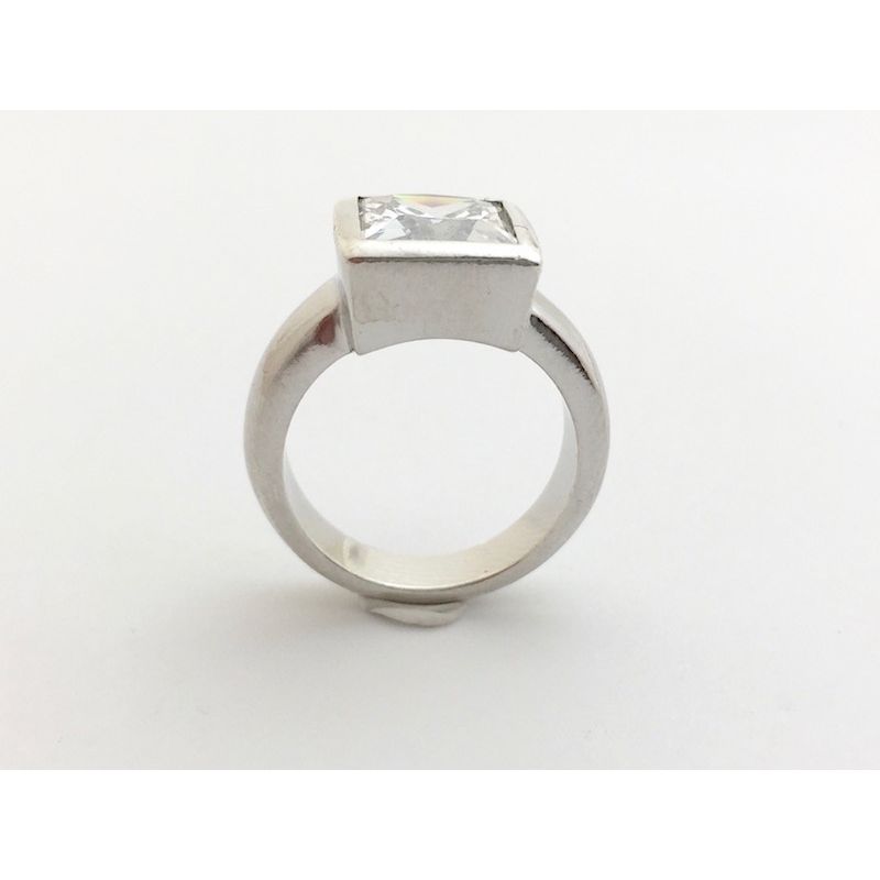 Image 2 of Silver ring; brand ZINZI | Size 17
