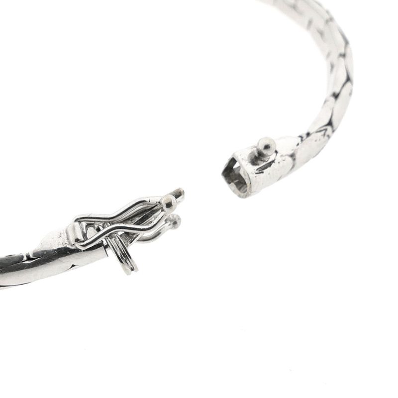 Image 6 of White gold cobra link bracelet with sapphire and diamond; 0.24 ct.