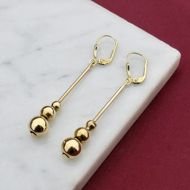 Image 2 of 8 carat earrings with balls