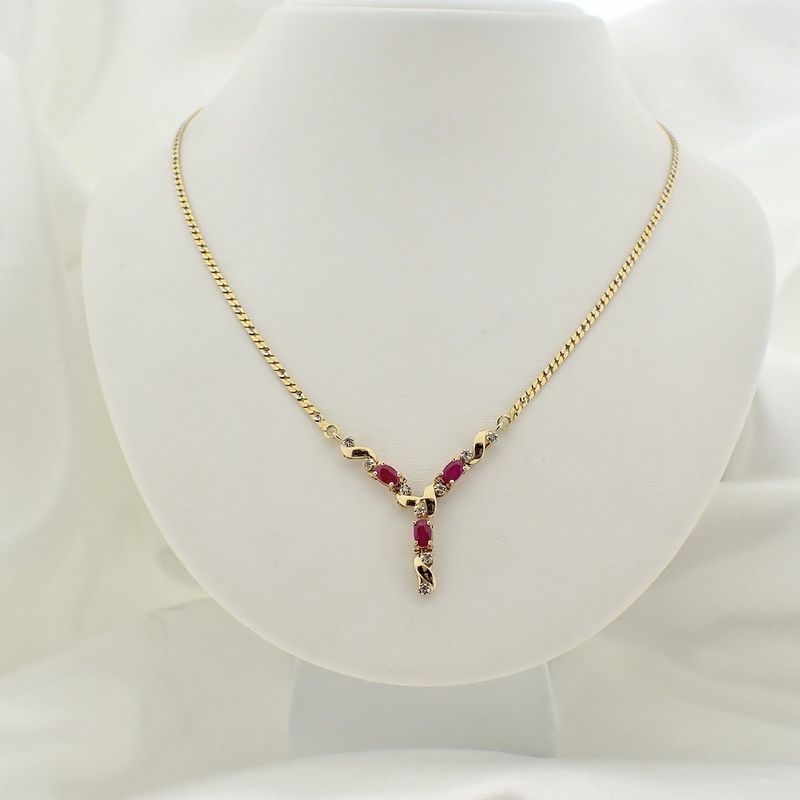 Image 4 of Two-tone gold necklace with ruby ​​and diamond 0.045 ct. | 43.5 cm