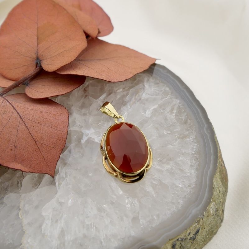 Image 2 of Gold pendant with carnelian