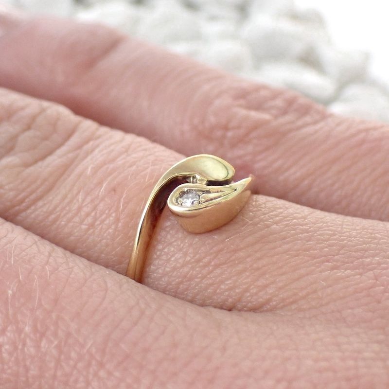 Image 8 of Gold ring with diamond; 0.025 ct. | Toi et moi