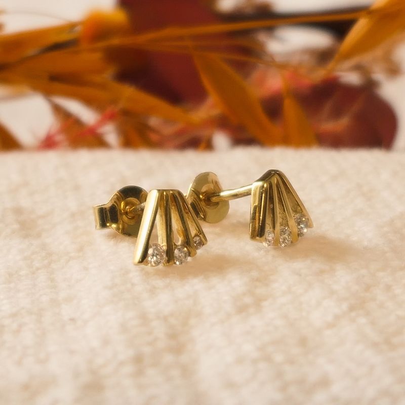 Image 5 of Gold stud earrings with zirconia