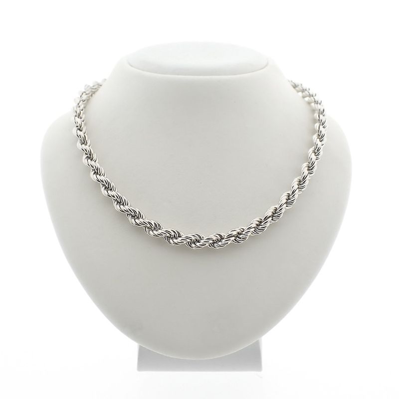 Image 1 of Silver twisted link chain | 42.5 cm