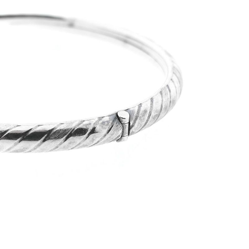 Image 5 of Silver slave bracelet with pattern; Size M/L