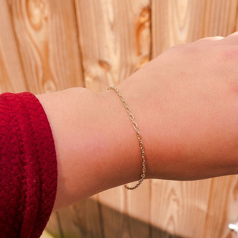 Image 4 of Gold thin anchor link bracelet | 18.5 cm